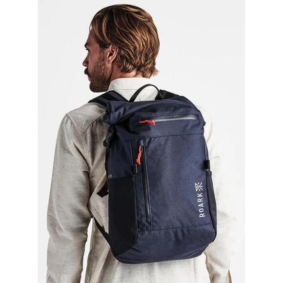 NEW Roark Passenger 27L 2.0 Backpack, Travel Day Pack with Laptop Storage Blue - Picture 2 of 9